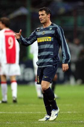 Dejan Stankovic (Inter) im Begriff sich zu verabschieden -  Fußball EC 1 Herren Champions League 2005 2006, FC Internazionale Mailand - Ajax Amsterdam 1:0 Einzelbild Mailand