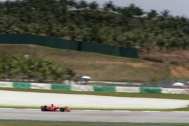 Michael Schumacher (Deutschland Ferrari) in seinem Boliden Motorsport Grand Prix Herren Großer Preis von Malaysia 2006, Formel 1 Weltmeisterschaft, F1, F, GP, WM, Vdig Totale Sepang Kuala Lumpur