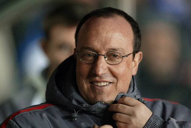 Trainer Rafael Benitez (Liverpool) gut gelaunt -  Fußball Herren FA Cup 2005 2006, Englischer Pokal, Pokalspiel, English Premier League, 1. Englische Liga, Porträt Birmingham Freude,