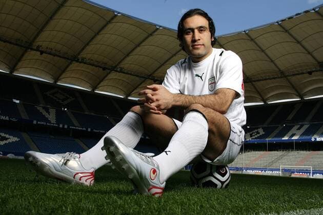 Mehdi Mahdavikia (Iran) Fußball Herren Nationalmannschaft 2006, Nationalteam, Nationaltrikot, Shooting, Fotoshooting, Fototermin Einzelbild Hamburg