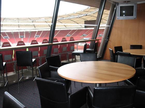 VIP Loge im Stuttgarter Gottlieb Daimler Stadion, Heimspielstätte des VfB Stuttgart und einer der Austragungsorte der FIFA Weltmeisterschaft 2006 Fußball WM Herren Saison 2005 2006, Vorschau Weltmeisterschaft, Stadionstory, Fotostory, Einzelbild Gottlieb Daimler Stadion München Leere,