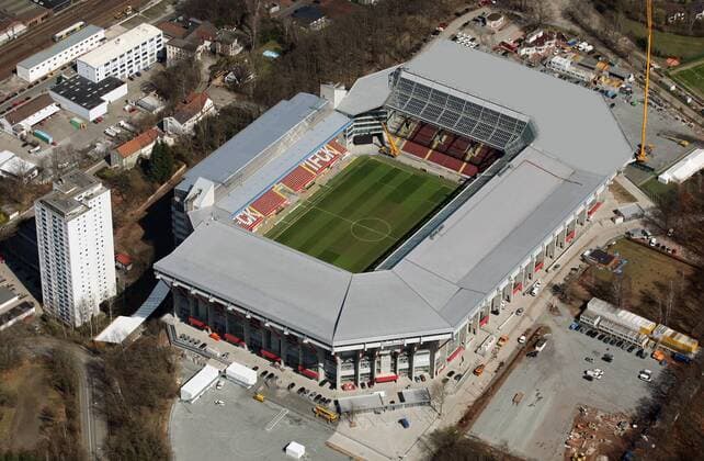 Luftaufnahme des Fritz Walter Stadions in Kaiserslautern, Spielstätte der FIFA Weltmeisterschaft 2006 in Deutschland Fußball 1. BL Herren Vorschau Weltmeisterschaft 2006, WM, 1. FC Kaiserslautern, Lautern, Totale Fritz Walter Stadion, Betzenberg Kaiserslautern