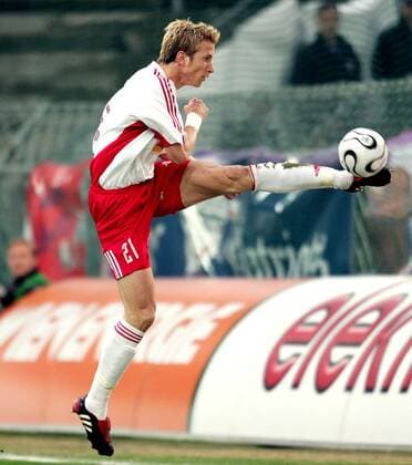 Marc Janko (Salzburg) - Ballannahme Fußball Herren TMobileBundesliga 2005 2006, 1. Österreichische Liga, SV Red Bull Salzburg, RedBull Einzelbild Wien Dynamik,