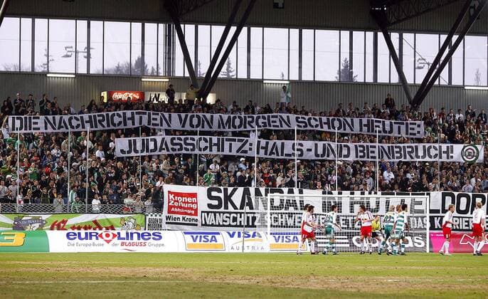 Andreas Ivanschitz (SV Red Bull Salzburg) ist nach seinem Wechsel nicht mehr willkommen bei den Fans von Rapid Wien - Die Nachrichten von morgen schon heute - Judasschitz: Hals- und Beinbruch Fußball Herren TMobileBundesliga 2005 2006, 1. Österreichische Liga, SK Rapid Wien Totale Wien