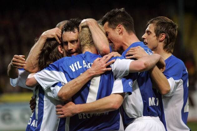 Torjubel Bochum mit Tomasz Zdebel (2.v.li.) und Philipp Bönig (re.) Fußball 2. BL Herren Saison 2005 2006, VfL Bochum Gruppe Aachen Freude,