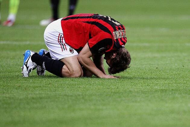 Andriy Shevchenko (Milan) am Boden -  Fußball EC 1 Herren Champions League 2005 2006, Halbfinale, AC Mailand Einzelbild Mailand Enttäuschung, Verzweiflung,