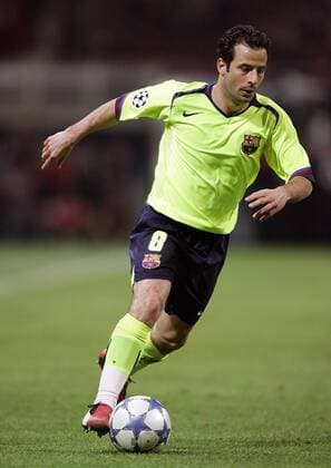 Ludovic Giuly (FC Barcelona) am Ball -  Fußball EC 1 Herren Champions League 2005 2006, Halbfinale, FC Barcelona, Barca Einzelbild Mailand Dynamik,