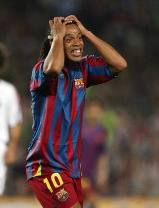 Ronaldinho (FC Barcelona) verzweifelt -  Fußball EC 1 Herren Champions League 2005 2006, Halbfinale, FC Barcelona, Barca Einzelbild Barcelona Enttäuschung,
