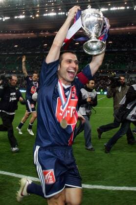 Pauleta (Paris St. Germain) bejubelt den französischen Pokalsieg 2006 -  (pan13865) Fußball Herren Coupe de France 2005 2006, Französischer Pokal, Pokalspiel, Finale, Endspiel, Pokalfinale Einzelbild Paris Freude, Begeisterung,  