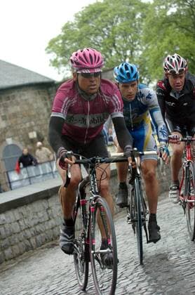 Jan Ullrich (Deutschland T Mobile, li.) während der 3. Etappe des Giro d Italia 2006 von Perwez nach Namur -  Radsport Herren Giro dItalia 2006, d Italia, ProTour, Straßenradsport, Straße, Rad, Gruppe 3. Etappe: Perwez - Namur