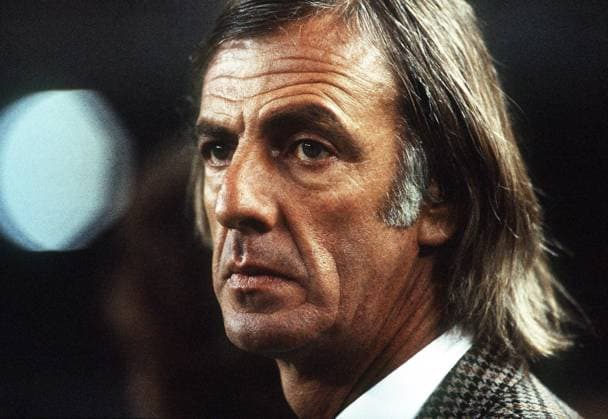 Trainer Cesar Luis Menotti (FC Barcelona) skeptisch Fußball Herren Primera Division 1983 1984, 1. Spanische Liga, Saisonvorbereitung, Vorbereitung, FC Barcelona, Vdia Porträt Barcelona