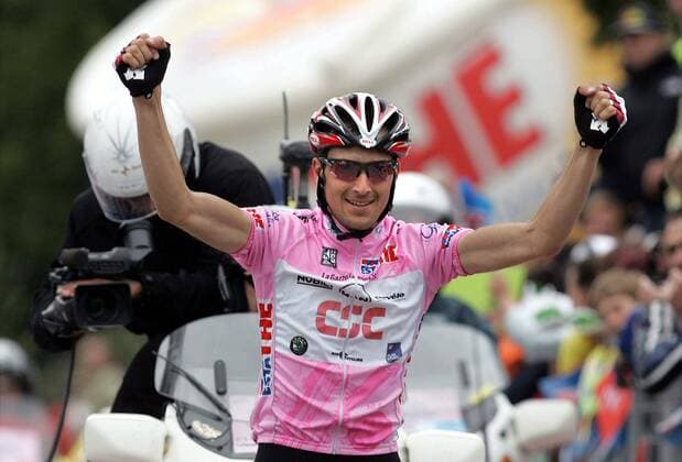 Ivan Basso (Italien CSC) gewinnt die 16. Etappe des Giro d Italia 2006 Radsport Herren 89. Giro dItalia 2006, d Italia, ProTour, Straßenradsport, Straße, Rad Einzelbild 16. Etappe: Rovato-Trento Freude,
