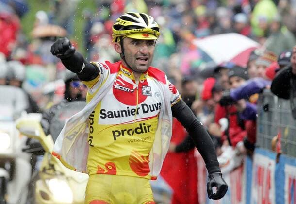 Leonardo Piepoli (Italien Saunier Duval Prodir) gewinnt die 17. Etappe des Giro d Italia von Termeno nach Plan de Corones Radsport Herren Giro d Italia 2006, dItalia, ProTour, Straßenradsport, Straße, Rad, Einzelbild 17. Etappe: Termeno - Plan de Corones Freude, Begeisterung,
