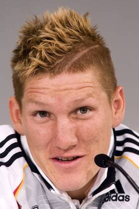 Bastian Schweinsteiger (Deutschland) auf der Pressekonferenz Fußball WM Herren Vorschau 2006, Nationalmannschaft, Nationalteam, Pressekonferenz, PK, Pressetermin Porträt Berlin