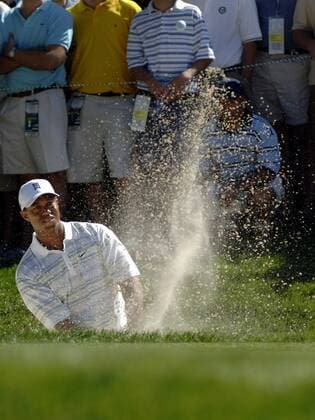 Eldrick Tiger Woods (USA) - Bunkerspiel -  (WAP20060616513) Golf Herren US Open Championship 2006, PGA Tour, Golfen Einzelbild Mamaroneck New York, NY, N Y Golf Herren US Open Championship 2006, PGA Tour, Golfen Einzelbild Mamaroneck New York, NY, N Y