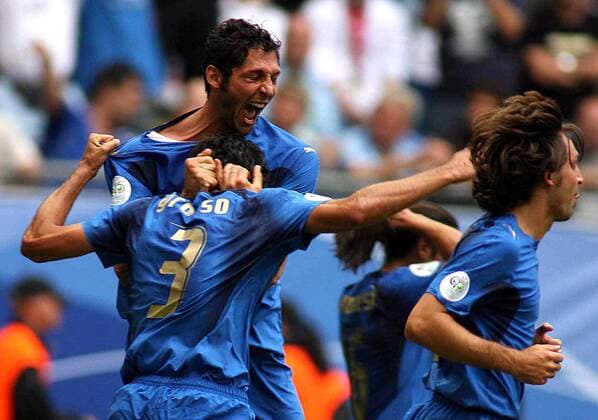 Marco Materazzi (hi.) und Fabio Grosso (beide Italien) - Torjubel - Fußball WM Herren WM 2006, Länderspiel, Nationalteam, Nationaltrikot, Gruppe E Gruppe Hamburg Freude, Begeisterung, Fußball WM Herren WM 2006, Länderspiel, Nationalteam, Nationaltrikot, Gruppe E Gruppe Hamburg Freude, Begeisterung,