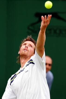 Alexander Peya (Österreich) - Aufschlag Tennis Herren All England Championships 2006, Grand Slam, ATP Tour Einzelbild Wimbledon London Tennis Herren All England Championships 2006, Grand Slam, ATP Tour Einzelbild Wimbledon London