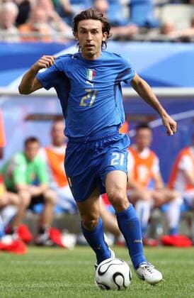 Andrea Pirlo (Italien) am Ball Fußball WM Herren WM 2006, Länderspiel, Nationalteam, Nationaltrikot, Gruppe E Einzelbild Hamburg Dynamik, Fußball WM Herren WM 2006, Länderspiel, Nationalteam, Nationaltrikot, Gruppe E Einzelbild Hamburg Dynamik,