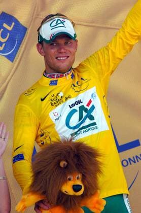 Thor Hushovd (Norwegen Credit Agricole) im gelben Trikot bei der Siegerehrung zur 2. Etappe der Tour de France 2006 - Radsport Herren 93. Tour de France 2006, ProTour, Straßenradsport, Straße, Rad, Vdig Einzelbild 2. Etappe: Obernai - Esch sur Alzette Radsport Herren 93. Tour de France 2006, ProTour, Straßenradsport, Straße, Rad, Vdig Einzelbild 2. Etappe: Obernai - Esch sur Alzette