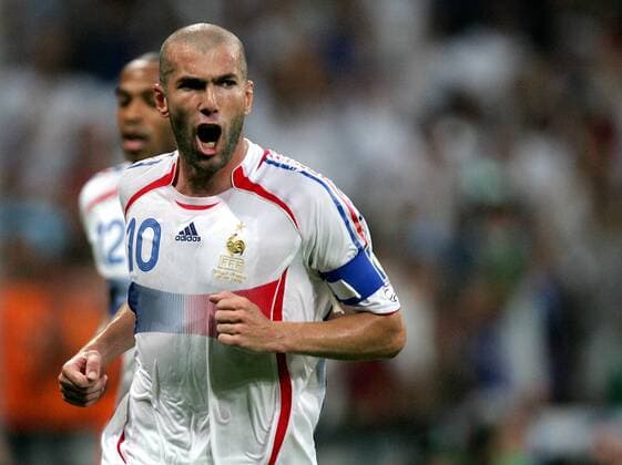 Zinedine Zidane (Frankreich) - Torjubel - Fußball WM Herren WM 2006, Länderspiel, Nationalteam, Nationaltrikot, Halbfinale, Frankreich Einzelbild München Freude, Begeisterung, Fußball WM Herren WM 2006, Länderspiel, Nationalteam, Nationaltrikot, Halbfinale, Frankreich Einzelbild München Freude, Begeisterung,