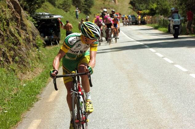 Floyd Landis (USA Phonak) hat sich von seinen Verfolgern abgesetzt -  Radsport Herren 93. Tour de France 2006, ProTour, Straßenradsport, Straße, Rad Einzelbild 17. Etappe: Saint Jean de Maurienne - Morzine Radsport Herren 93. Tour de France 2006, ProTour, Straßenradsport, Straße, Rad Einzelbild 17. Etappe: Saint Jean de Maurienne - Morzine