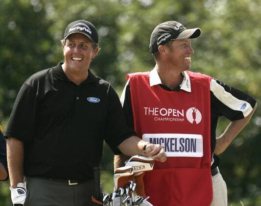 Phil Mickelson (USA, li.) und sein Caddie Jim Bones McKay gut gelaunt -  (LON2006072027) Golf Herren British Open Championship 2006, PGA Tour Gruppe Hoylake Liverpool Freude, Golf Herren British Open Championship 2006, PGA Tour Gruppe Hoylake Liverpool Freude,