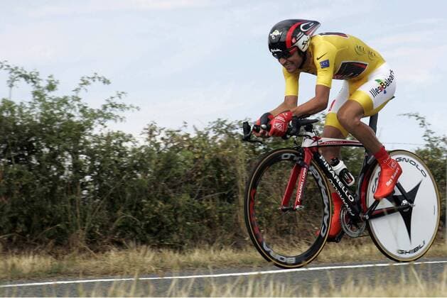 Oscar Pereiro Sio (Spanien Caisse d Epargne - Iles Balears) - Radsport Herren 93. Tour de France 2006, ProTour, Straßenradsport, Straße, Rad, Zeitfahren, Einzelzeitfahren Einzelbild 19. Etappe: Le Creusot - Montceau les Mines Radsport Herren 93. Tour de France 2006, ProTour, Straßenradsport, Straße, Rad, Zeitfahren, Einzelzeitfahren Einzelbild 19. Etappe: Le Creusot - Montceau les Mines