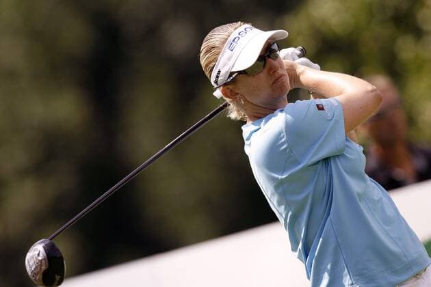 Karrie Webb (Australien) schaut ihrem Abschlag hinterher -  (pan15380) Golf Damen Evian Masters 2006, LPGA Tour, Frauen, Frauengolf Einzelbild Evian les Bains Golf Damen Evian Masters 2006, LPGA Tour, Frauen, Frauengolf Einzelbild Evian les Bains  