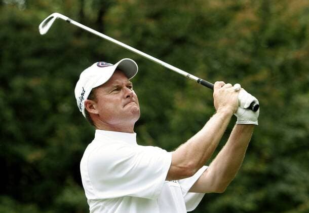 Joe Durant (USA) schaut skeptisch seinem Schlag hinterher -  (DEP2006080313) Golf Herren Buick Open 2006, PGA Tour Porträt Grand Blanc Skepsis, Golf Herren Buick Open 2006, PGA Tour Porträt Grand Blanc Skepsis,