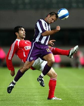 Gerd Wimmer (Austria Wien, re.) gegen Ricardo Rocha (Benfica) Fußball EC 1 Herren Champions League Qualifikation 2006 2007, FK Austria Magna Wien - SL Benfica Lissabon 1:1 Gruppe Wien Dynamik, Fußball EC 1 Herren Champions League Qualifikation 2006 2007, FK Austria Magna Wien - SL Benfica Lissabon 1:1 Gruppe Wien Dynamik,