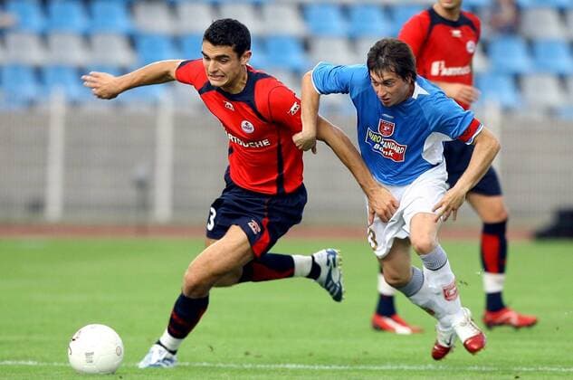 Nicolas Fauvergue (Lille, li.) gegen Stojance Ignatov (Rabotnicki Kometal Skopje) -  (pan15527) Fußball EC 1 Herren Champions League Qualifikation 2006 2007, OSC Lille - Rabotnicki Kometal Skopje 3:0 Gruppe Lille Dynamik, Fußball EC 1 Herren Champions League Qualifikation 2006 2007, OSC Lille - Rabotnicki Kometal Skopje 3:0 Gruppe Lille Dynamik,  