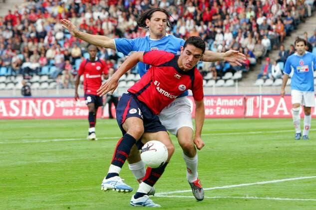 Nicolas Fauvergue (vorn, Lille) gegen Vanco Trajcov (Rabotnicki Skopje) -  (pan15527) Fußball EC 1 Herren Champions League Qualifikation 2006 2007, OSC Lille - FK Rabotnicki Kometal Skopje 3:0, Vdig Gruppe Lille Dynamik, Fußball EC 1 Herren Champions League Qualifikation 2006 2007, OSC Lille - FK Rabotnicki Kometal Skopje 3:0, Vdig Gruppe Lille Dynamik,  