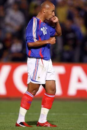 Torschütze Julien Faubert (Frankreich) küsst seine Faust -  Fußball Länderspiel Herren Testspiel 2006, Test, Freundschaftsspiel, Nationalteam, Nationaltrikot, Vdig Einzelbild Sarajevo Freude, Fußball Länderspiel Herren Testspiel 2006, Test, Freundschaftsspiel, Nationalteam, Nationaltrikot, Vdig Einzelbild Sarajevo Freude,  