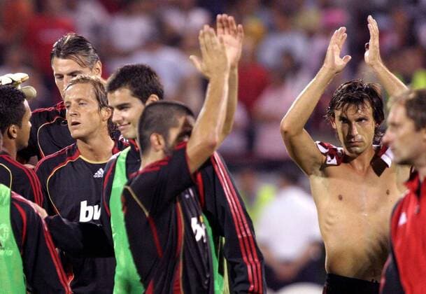 Andrea Pirlo (re.) - Schlußjubel, li. Massimo Ambrosini (beide Milan) Fußball EC 1 Herren Champions League Qualifikation 2006 2007, AC Mailand Gruppe Belgrad Fußball EC 1 Herren Champions League Qualifikation 2006 2007, AC Mailand Gruppe Belgrad