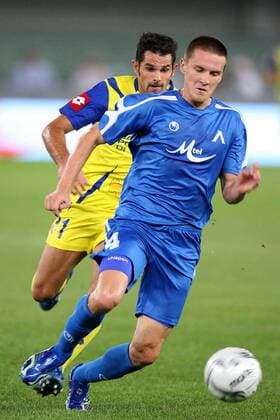 Igor Tomasic (Levski Sofia, re.) verfolgt von Sergio Pellissier (Chievo Verona) -  Fußball EC 1 Herren Champions League Qualifikation 2006 2007, Chievo Verona - PFK Levski Sofia 2:2 Gruppe Verona Dynamik, Fußball EC 1 Herren Champions League Qualifikation 2006 2007, Chievo Verona - PFK Levski Sofia 2:2 Gruppe Verona Dynamik,