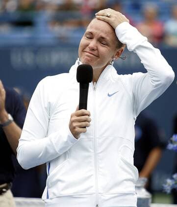 Lindsay Davenport (USA) muss tief enttäuscht ihre Dankesrede unterbrechen - (Icon4706825) Tennis Damen Pilot Pen 2006, Finale, Endspiel, WTA Tour Einzelbild New Haven Enttäuschung, Verzweiflung, Tennis Damen Pilot Pen 2006, Finale, Endspiel, WTA Tour Einzelbild New Haven Enttäuschung, Verzweiflung, EDITORIAL USE ONLY