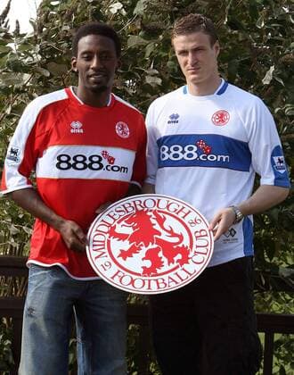 Die Neuzugänge Robert Huth (re.) und Jason Euell (beide Middlesbrough) -  Fußball Herren English Premier League 2006 2007, 1. Englische Liga, Middlesbrough FC, Gruppe Middlesbrough Fußball Herren English Premier League 2006 2007, 1. Englische Liga, Middlesbrough FC, Gruppe Middlesbrough