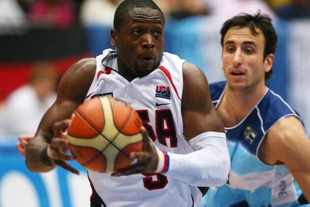 Dwyane Wade (USA, li.) vor Emanuel Ginobili (Argentinien) - (aflo1046) Basketball WM Herren WM 2006, Länderspiel, Nationalmannschaft, Nationalteam, Nationaltrikot, Spiel um Platz 3, drei Gruppe Saitama Dynamik, Basketball WM Herren WM 2006, Länderspiel, Nationalmannschaft, Nationalteam, Nationaltrikot, Spiel um Platz 3, drei Gruppe Saitama Dynamik,