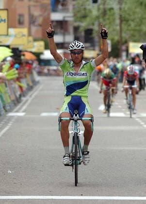 Luca Paolini (Italien Liquigas) gewinnt die 12. Etappe der Vuelta a Espana von Aranda de Duero nach Guadalajara - Radsport Herren Vuelta a Espana 2006, Spanienrundfahrt, ProTour, Straßenradsport, Straße, Rad Einzelbild 12. Etappe: Aranda de Duero - Guadalajara Freude, Begeisterung, Radsport Herren Vuelta a Espana 2006, Spanienrundfahrt, ProTour, Straßenradsport, Straße, Rad Einzelbild 12. Etappe: Aranda de Duero - Guadalajara Freude, Begeisterung,