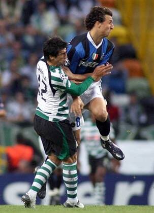 Zlatan Ibrahimovic (Inter, re.) gegen Marco Caneira (Sporting Lissabon) -  Fußball EC 1 Herren Champions League 2006 2007, Sporting Lissabon - FC Internazionale Mailand 1:0 Gruppe Lissabon Fußball EC 1 Herren Champions League 2006 2007, Sporting Lissabon - FC Internazionale Mailand 1:0 Gruppe Lissabon