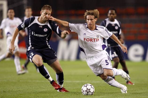 Mathieu Bodmer (Lille, li.) gegen Lucas Biglia (Anderlecht) -  (pan16212) Fußball EC 1 Herren Champions League 2006 2007, RSC Anderlecht - OSC Lille 1:1 Gruppe Brüssel Dynamik, Kampf, Fußball EC 1 Herren Champions League 2006 2007, RSC Anderlecht - OSC Lille 1:1 Gruppe Brüssel Dynamik, Kampf,  