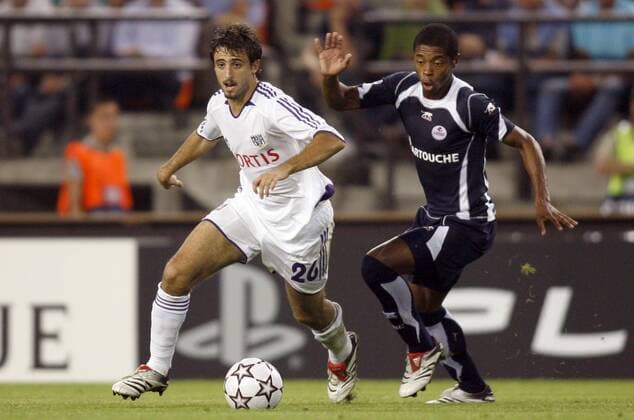 Nicolas Pareja (Anderlecht, li.) gegen Michel Bastos (Lille) -  (pan16212) Fußball EC 1 Herren Champions League 2006 2007, RSC Anderlecht - OSC Lille 1:1 Gruppe Brüssel Dynamik, Fußball EC 1 Herren Champions League 2006 2007, RSC Anderlecht - OSC Lille 1:1 Gruppe Brüssel Dynamik,  