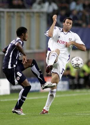 Michel Bastos (Lille, li.) gegen Anthony Vanden Borre (Anderlecht) -  Fußball EC 1 Herren Champions League 2006 2007, RSC Anderlecht - OSC Lille 1:1 Gruppe Brüssel Dynamik, Fußball EC 1 Herren Champions League 2006 2007, RSC Anderlecht - OSC Lille 1:1 Gruppe Brüssel Dynamik,
