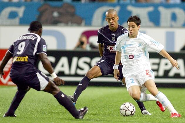 Samir Nasri (re., Marseille) gegen Wendel (Mitte) und Claude Darcheville (beide Bordeaux) -  (pan16257) Fußball Herren Ligue 1 2006 2007, 1. Französische Liga, Olympique de Marseille - Girondins de Bordeaux 2:1, OM Vdig Gruppe Marseille Dynamik, Fußball Herren Ligue 1 2006 2007, 1. Französische Liga, Olympique de Marseille - Girondins de Bordeaux 2:1, OM Vdig Gruppe Marseille Dynamik,  