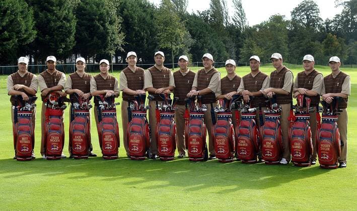Team USA, v.li.: Brett Wetterich, Eldrick Tiger Woods, Zach Johnson, Scott Verplank, J.J. Henry, Stewart Cink, Tom Lehman, Phil Mickelson, David Toms, Chris DiMarco, Jim Furyk, Chad Campbell... - (STR20060721001) Golf Herren Ryder Cup 2006, Rydercup, PGA Tour, Vorstellung, Präsentation, Pressetermin Totale Straffan Golf Herren Ryder Cup 2006, Rydercup, PGA Tour, Vorstellung, Präsentation, Pressetermin Totale Straffan