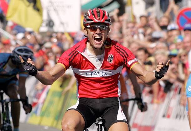 Gerald Ciolek (Deutschland) wird U23 Straßen Weltmeister Radsport WM Herren U23 WM 2006, Straßenradsport 2006, U 23, Straße, Rad, Nationaltrikot, Nachwuchs, Junioren, Vdig Einzelbild Salzburg Freude, Begeisterung, Radsport WM Herren U23 WM 2006, Straßenradsport 2006, U 23, Straße, Rad, Nationaltrikot, Nachwuchs, Junioren, Vdig Einzelbild Salzburg Freude, Begeisterung,