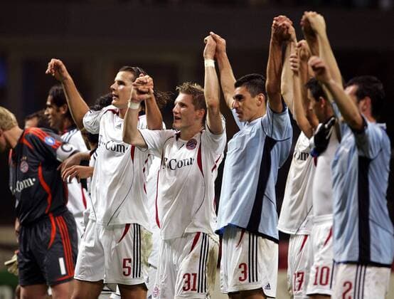 Schlußjubel Bayern, v.li.: Daniel van Buyten, Bastian Schweinsteiger, Lucio, Fußball EC 1 Herren Champions League 2006 2007, FC Bayern München Gruppe Mailand Fußball EC 1 Herren Champions League 2006 2007, FC Bayern München Gruppe Mailand