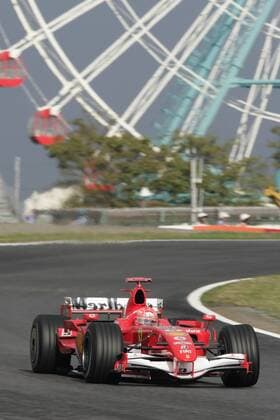 Michael Schumacher (Deutschland Ferrari) in seinem Boliden Motorsport Grand Prix Herren Großer Preis von Japan 2006, Formel 1 Weltmeisterschaft, F1, F, GP, WM, Freies Training Einzelbild Suzuka Motorsport Grand Prix Herren Großer Preis von Japan 2006, Formel 1 Weltmeisterschaft, F1, F, GP, WM, Freies Training Einzelbild Suzuka
