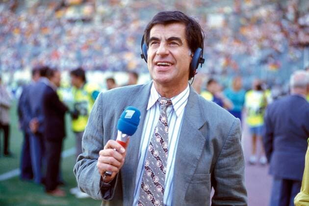 ARD Reporter Werner Zimmer (Deutschland) Fußball WM Herren Länderspiel 1990, Nationalmannschaft, Finale, Endspiel Einzelbild Aufnahmedatum geschätzt Rom Fußball WM Herren Länderspiel 1990, Nationalmannschaft, Finale, Endspiel Einzelbild Aufnahmedatum geschätzt Rom