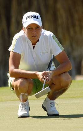 Sherrie Steinhauer (USA) taxiert die Putlinie -  (pal2006101214) Golf WM Damen Samsung World Championship 2006, LPGA Tour, Einzelbild Palm Desert Golf WM Damen Samsung World Championship 2006, LPGA Tour, Einzelbild Palm Desert
